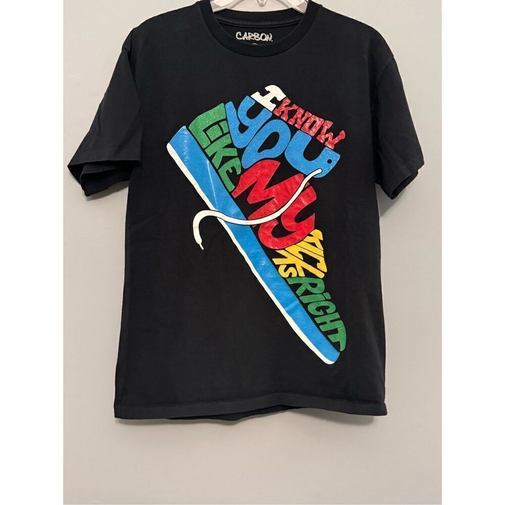 Carbon Colorful Graphic Tee, size M